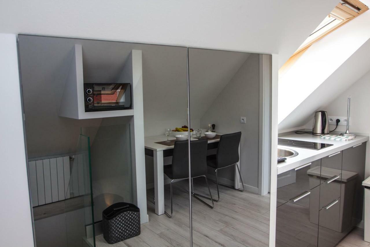 Apartament Mnw Varsóvia Exterior foto
